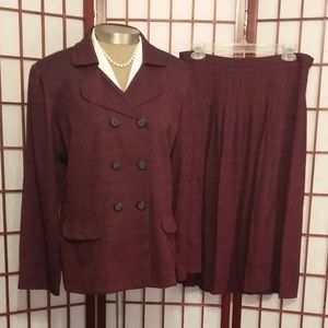3/$30 CLOSET CLOSING BURNT RED SKIRT SUIT